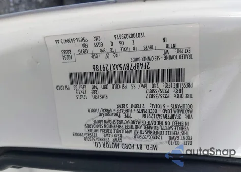 2010 Ford Crown Victoria Police/Police Interceptor z USA, uszkodzony, nr VIN 2FABP7BV5AX129186
